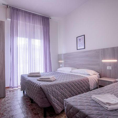 Hotel Stradiot Rimini Buitenkant foto
