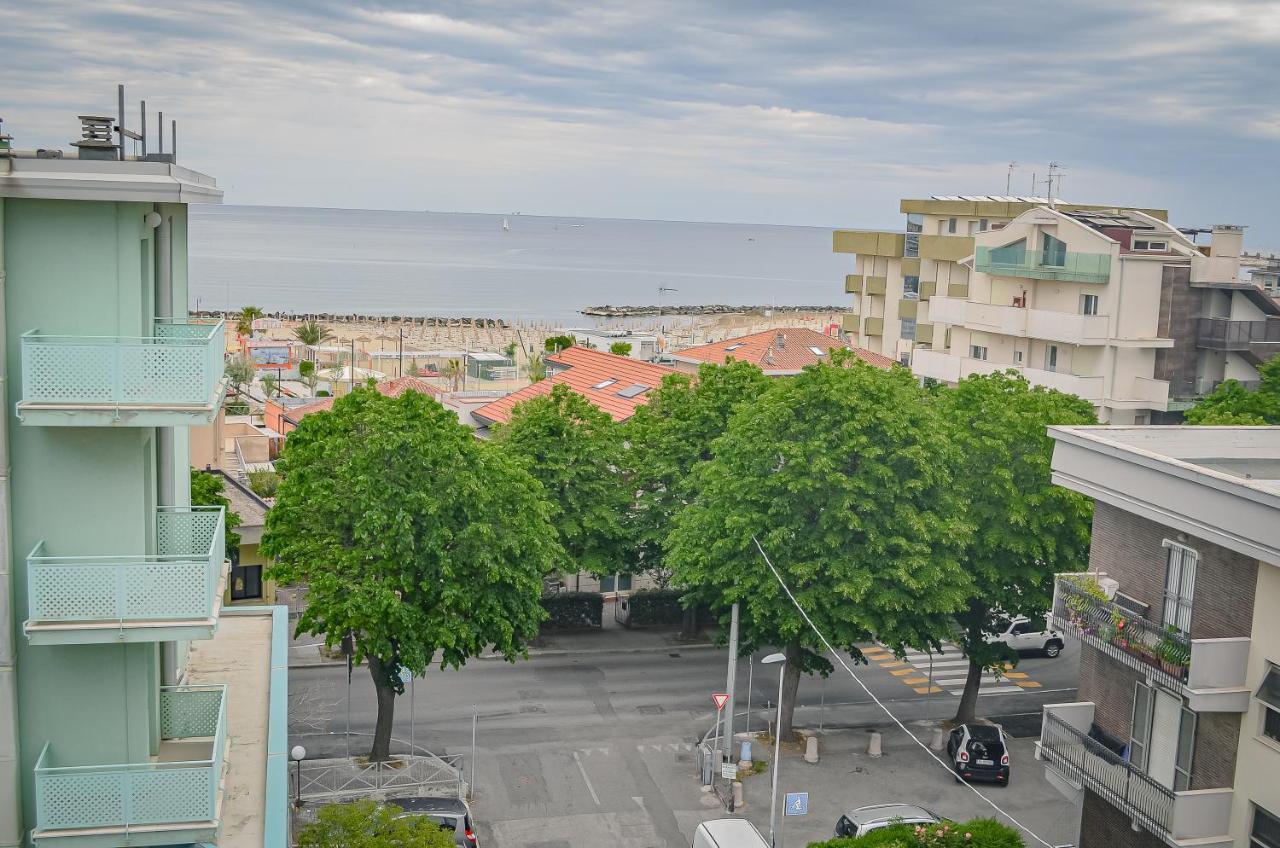 Hotel Stradiot Rimini Buitenkant foto