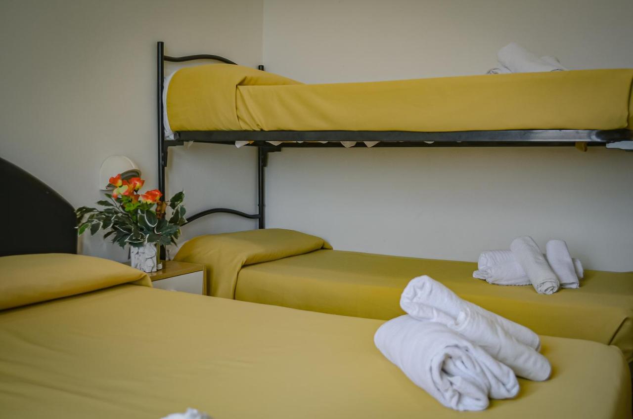 Hotel Stradiot Rimini Buitenkant foto