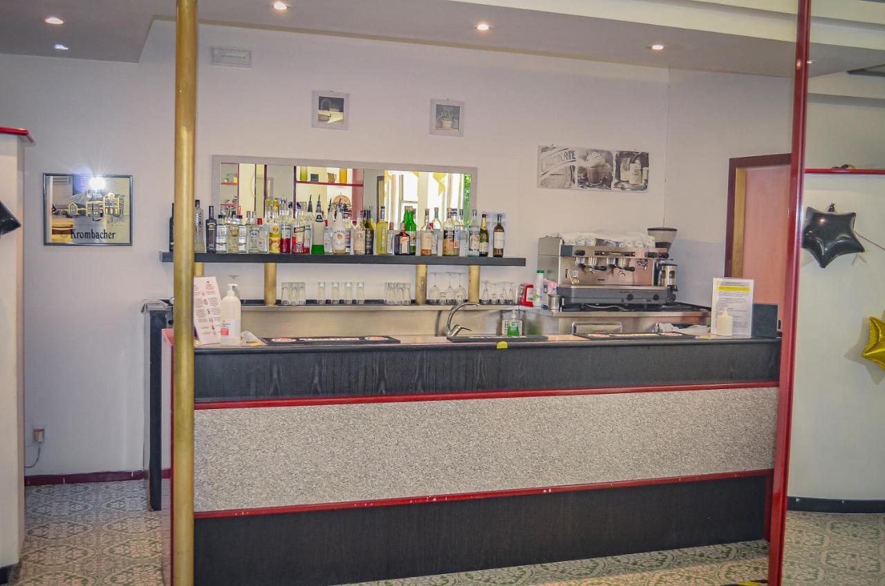 Hotel Stradiot Rimini Buitenkant foto