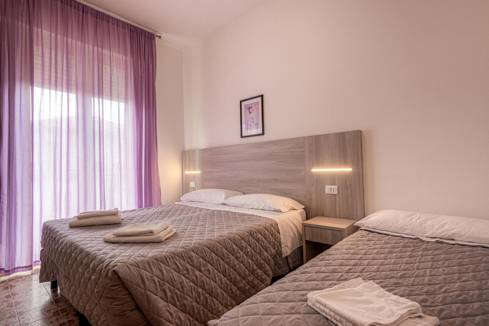 Hotel Stradiot Rimini Buitenkant foto